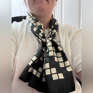 🐮100% polyester black/white scarf🐮